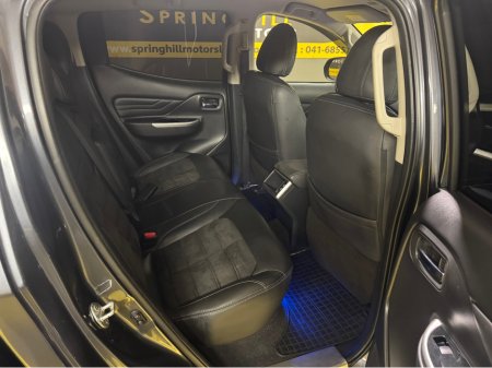 2020 Mitsubishi L200 BARBARIAN X 150PS  2.3 DI-D CR 4 WORK €27,950 thumbnail