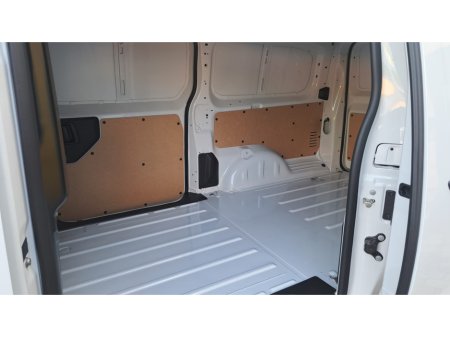 2025 Opel Vivaro KOMF L2H1-1.5 120PS-D €31,500