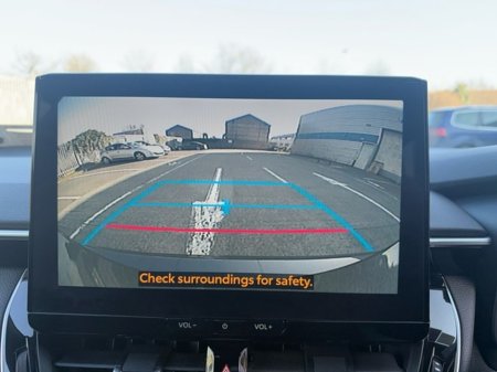 2025 Toyota Corolla - thumbnail 14