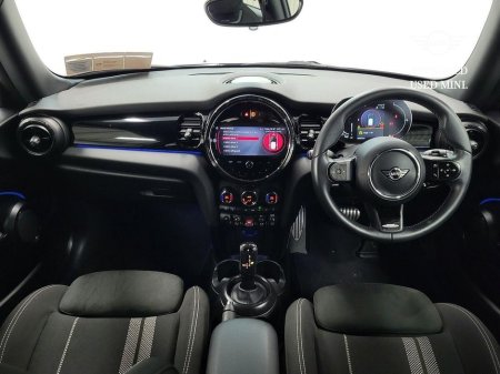 2024 MINI Hatch 3-Door Cooper Sport €29,975