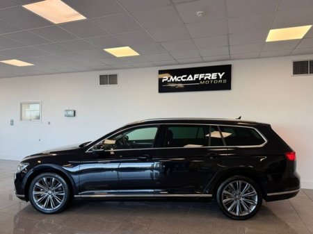 2022 Volkswagen Passat 2.0 TDI 150HP Elegance DSG €29,995 thumbnail
