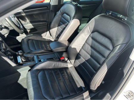 2017 Volkswagen Golf - thumbnail 12