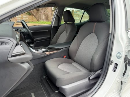 2020 Toyota Camry - thumbnail 30