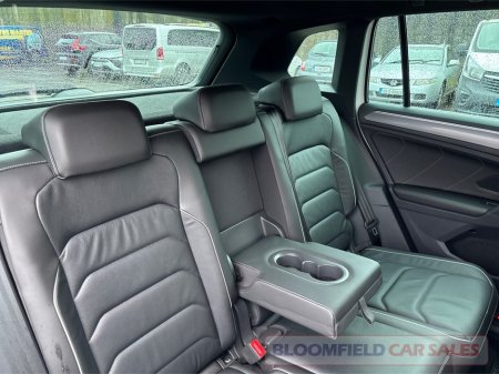2018 Volkswagen Tiguan 4 MOTION R-LINE , DSG // IMMACULATE €29,950 thumbnail