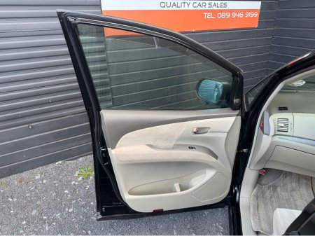 2010 Toyota Estima - thumbnail 23