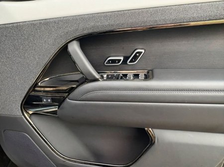 2025 Land Rover Range Rover Sport AUTOBIOGRAPHY €139,888 thumbnail