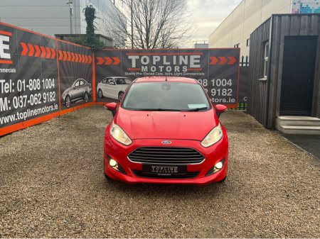 2014 Ford Fiesta - thumbnail 3