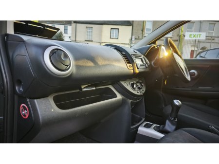 2012 Nissan Note - thumbnail 15