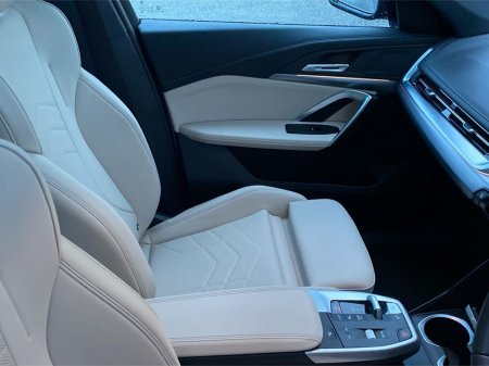 2025 BMW iX1 eDrive20 M Sport €53,950 thumbnail