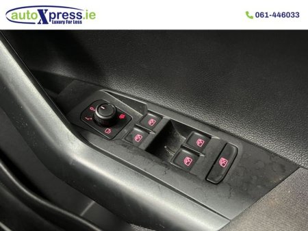 2021 Volkswagen Polo 1.0 TSI Automatic, Reversing camera LOW MILES €20,495 thumbnail