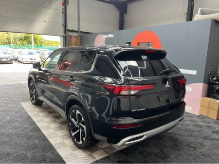 2024 Mitsubishi Outlander - photo 4