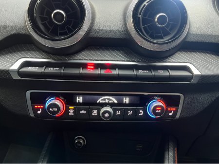 2022 Audi Q2 €32950! 2022 AUDI Q2 35TFSI S LINE 1.5 AUTOMATIC / PADDLE SHIFTERS / CRUISE CONTROL / REVERSE CAMERA / HEATED SEATS €32,950 thumbnail