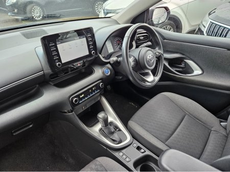 2022 Toyota Yaris - thumbnail 9