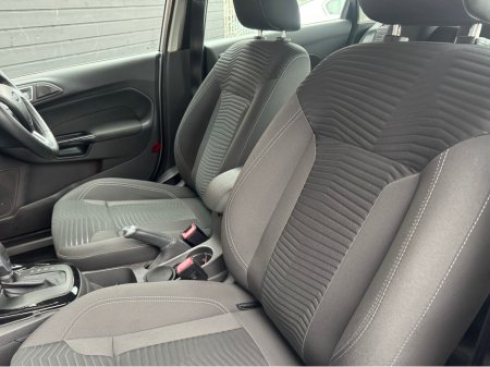 2014 Ford Fiesta - thumbnail 14