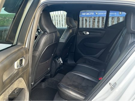 2020 Volvo XC40 - thumbnail 14