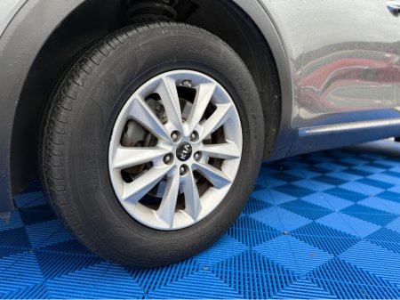 2018 Kia Sorento K2 - 2.2 DIESEL - MANUAL - 7 SEATS - 12M WARRANTY - CAR: €20,950 thumbnail