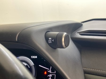 2023 Lexus UX 250 H Dynamic €38,950 thumbnail