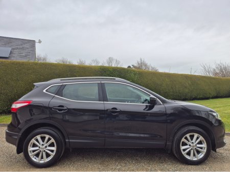 2016 Nissan Qashqai - thumbnail 2