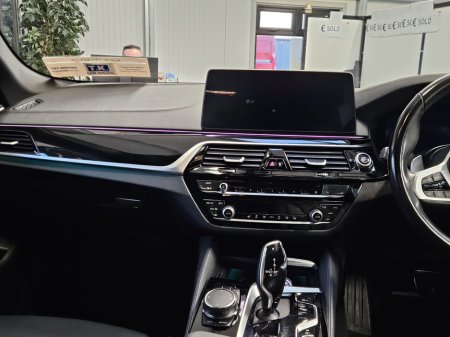 2022 BMW 5 Series 530e M Sport €37,950 thumbnail