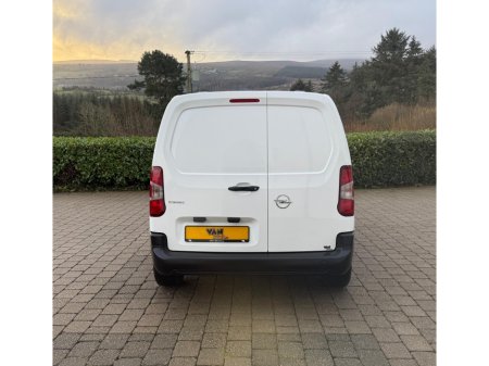 2022 Opel Combo - thumbnail 8