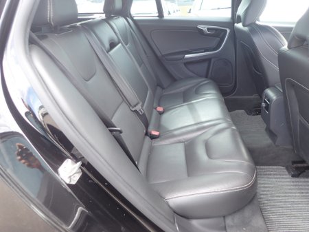 2016 Volvo V60 2.0 D4 DYNAMIC PLUS DIESEL 190 BHP AUTO // FULL LEATHER ELECTRIC SEATS // REVERSING CAMERA // CRUISE CONTROL // LANE ASSIST // COLLISION WARNING SYSTEM // LOW KMS // TOP SPEC // UPGRADED SPORT ALLOYS €17,950 thumbnail