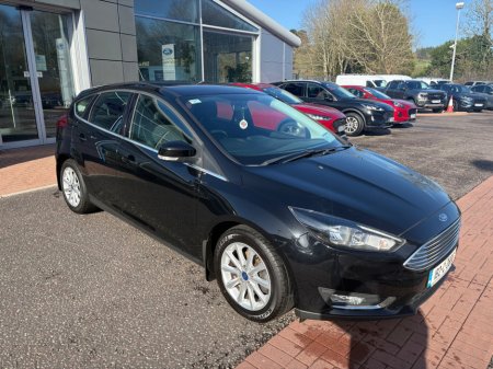 2018 Ford Focus - thumbnail 3