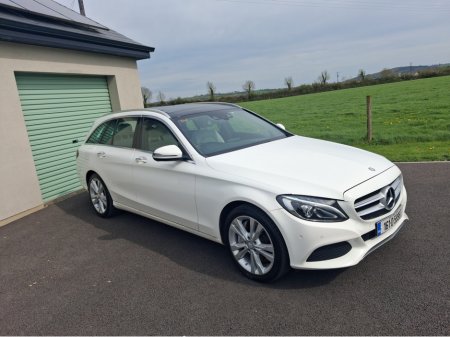 2016 Mercedes-Benz C Class - thumbnail 2