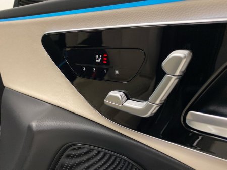 2025 Mercedes-Benz E Class - thumbnail 18