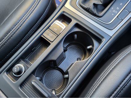 2015 Volkswagen Golf (2yr warranty) 1.2 petrol Auto estate 76308 €12,999 thumbnail