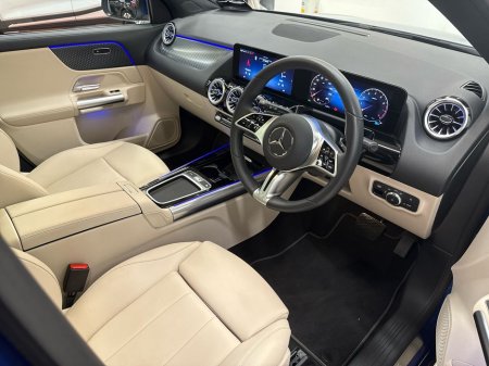2025 Mercedes-Benz GLA Class - thumbnail 8