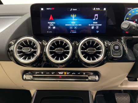 2023 Mercedes-Benz EQA - thumbnail 11