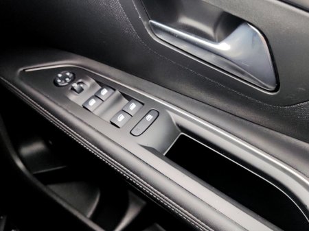 2019 Peugeot 5008 - thumbnail 16