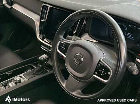 2020 Volvo V60 D4 MOM AT 5DR Auto €26,900 thumbnail