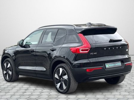 2024 Volvo XC40 - thumbnail 14