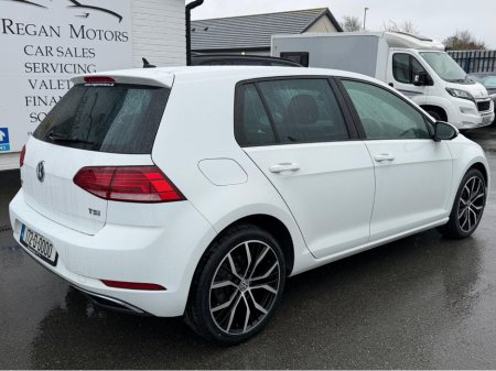 2017 Volkswagen Golf (172) 1.2 TSI COMFORTLINE AUTO €19,950 thumbnail