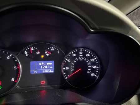 2014 Kia Carens 1.7 CRDi 3 7-Seater - Leather €8,999 thumbnail