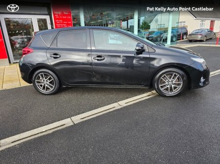 2015 Toyota Auris 1.33 5DR SOL 4DR €13,950 thumbnail