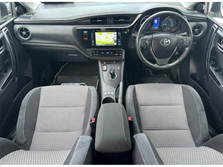 2018 Toyota Auris 1.8 HYBRID LUNA SPORT 136BHP AUTO LOW KM €16,450 thumbnail