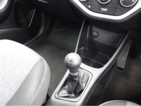 2013 Kia Picanto 1.0 PETROL 5 DOOR 68BHP LOW MILEAGE KEY 71 €6,450 thumbnail