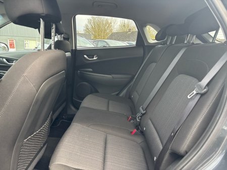 2021 Hyundai Kona KAUAI PETROL TWO - TONE ROOF 5DR EXECUTIVE €17,000 thumbnail