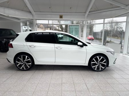2020 Volkswagen Golf LIFE TSI €21,950 thumbnail