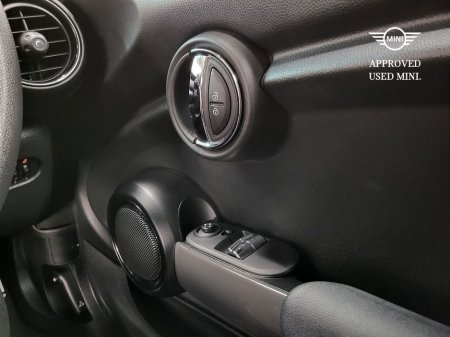 2018 MINI Hatch 3-Door One €15,975 thumbnail