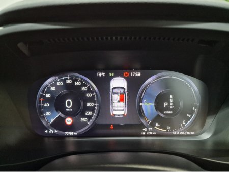 2022 Volvo XC40 T4 PLUS DARK RECHARGE AUTOMATIC **ONE OWNER / APPLE CARPLAY / BLIND SPOT ASSIST / ELECTRIC BOOTLID / HEATED FRONT & REAR SEATS / HEATED STEERING WHEEL / REVERSE CAMERA / WIRELESS PHONE CHARGING** €34,900 thumbnail