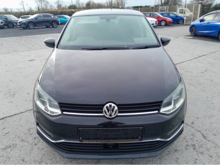 2016 Volkswagen Polo - view 2