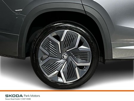 2025 Skoda Kodiaq Sportline IV 1.5TSi PHEV 204BHP - Reversing Camera - Climate Control - Sat Nav - Heated Seats - Keyless Start - Apple CarPlay/Android Auto €53,950 thumbnail