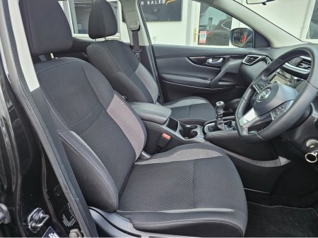 2019 Nissan Qashqai 1.3 SV MY19 4DR €15,950 thumbnail