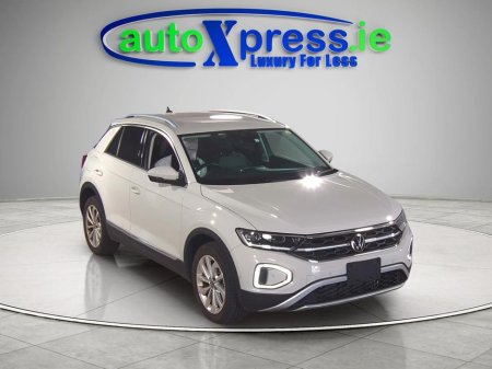 2023 Volkswagen T-Roc - thumbnail 5