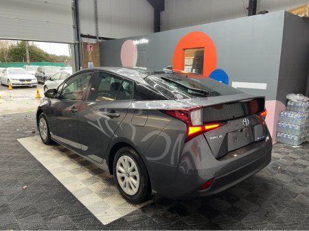2022 Toyota Prius 2022 TOYOTA PRIUS S 1.8 AUTOMATIC / CRUISE CONTROL / REVERSE CAMERA AND MORE