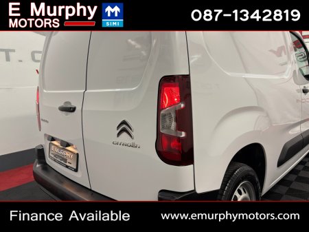 2023 Citroen Berlingo - thumbnail 26