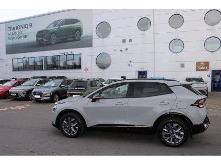 2024 Kia Sportage - view 2